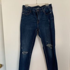 Old Navy High-Rise Skinny Jeans